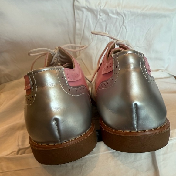 Pink, White & Silver Oxford Brogues – Size 43-Perfect W/ a Poodle Skirt! - Picture 5 of 10